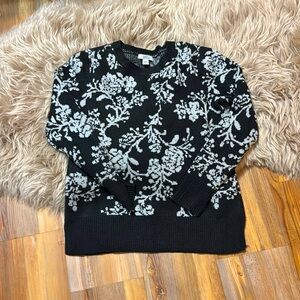 Croft and Barrow PXS Black and White Floral Sweater